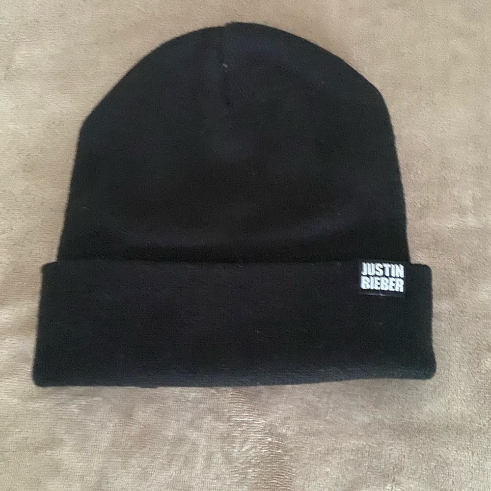 Justin Beiber beanie. Never worn - Picture 2 of 2